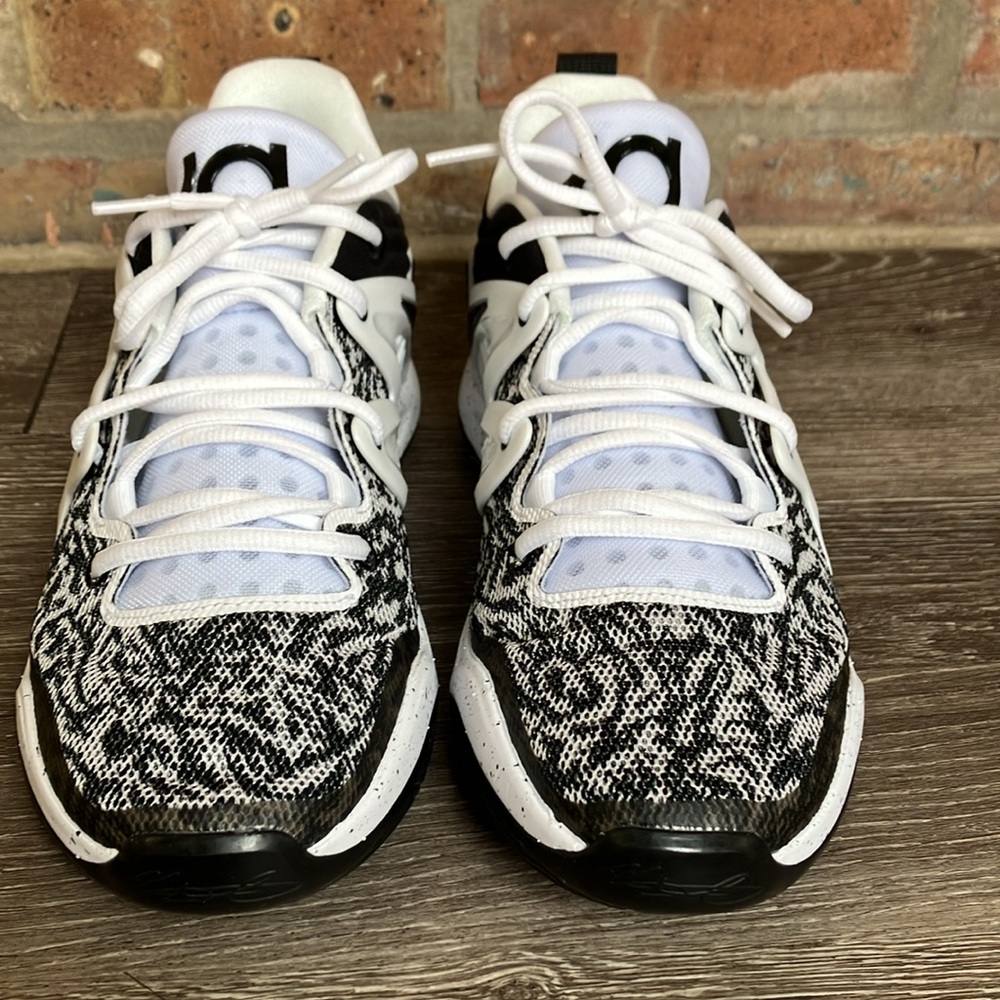 Nike KD 15 TB 'White Black Speckled' - Picture 3 of 17
